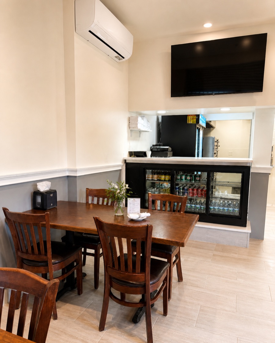 Lili's Burek dining room interior